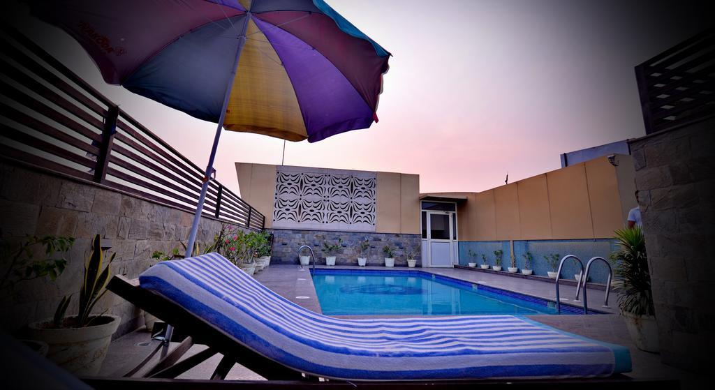 Hotel Seven Hills Tower Agra  Exterior foto